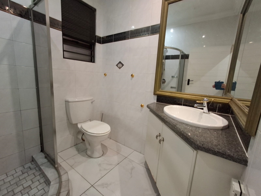 5 Bedroom Property for Sale in Eveleigh Gauteng