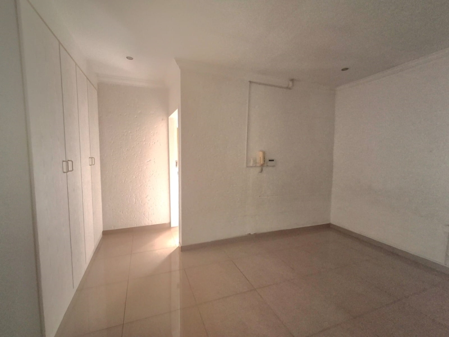 5 Bedroom Property for Sale in Eveleigh Gauteng