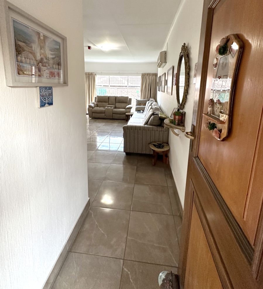 3 Bedroom Property for Sale in Faerie Glen Gauteng