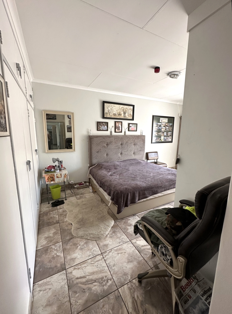 3 Bedroom Property for Sale in Faerie Glen Gauteng