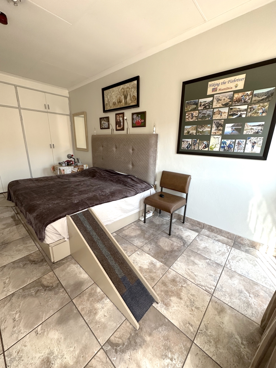 3 Bedroom Property for Sale in Faerie Glen Gauteng