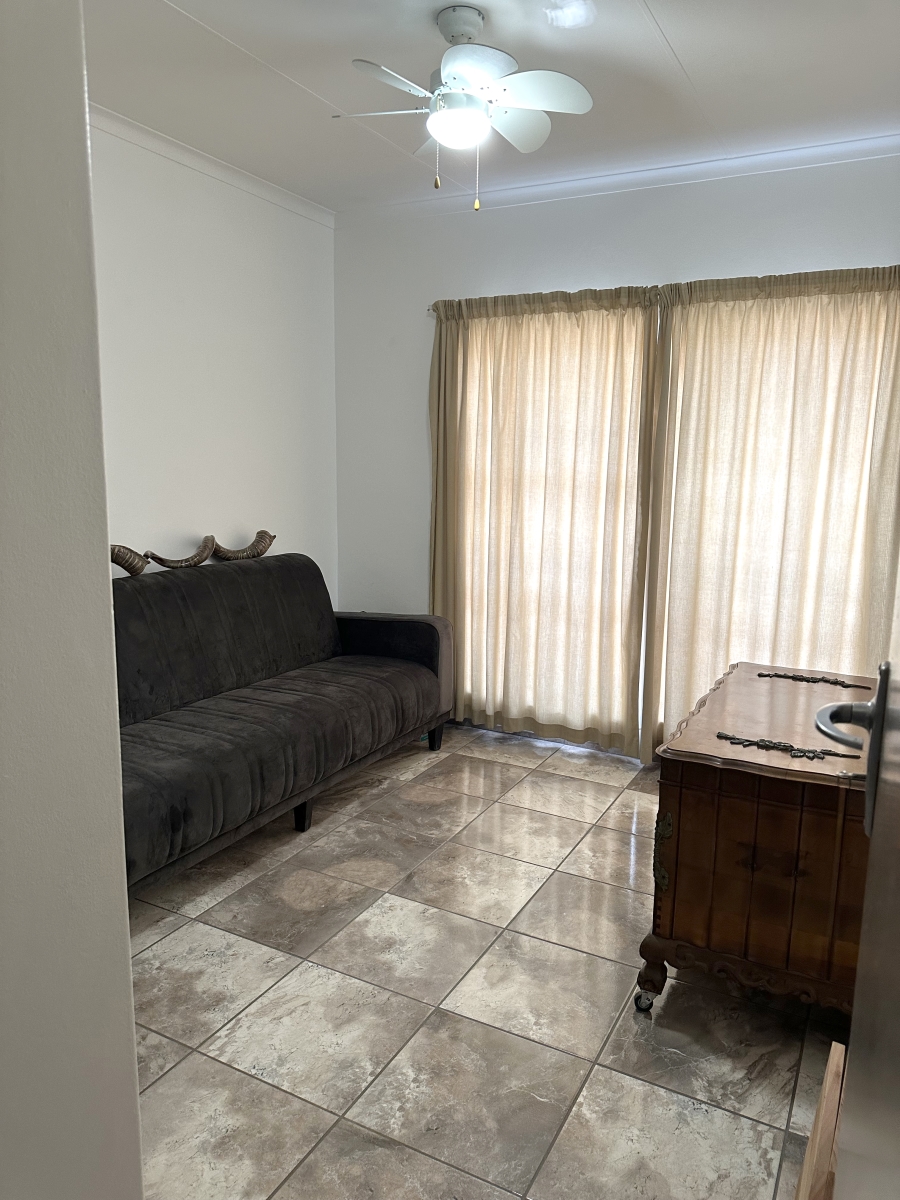3 Bedroom Property for Sale in Faerie Glen Gauteng
