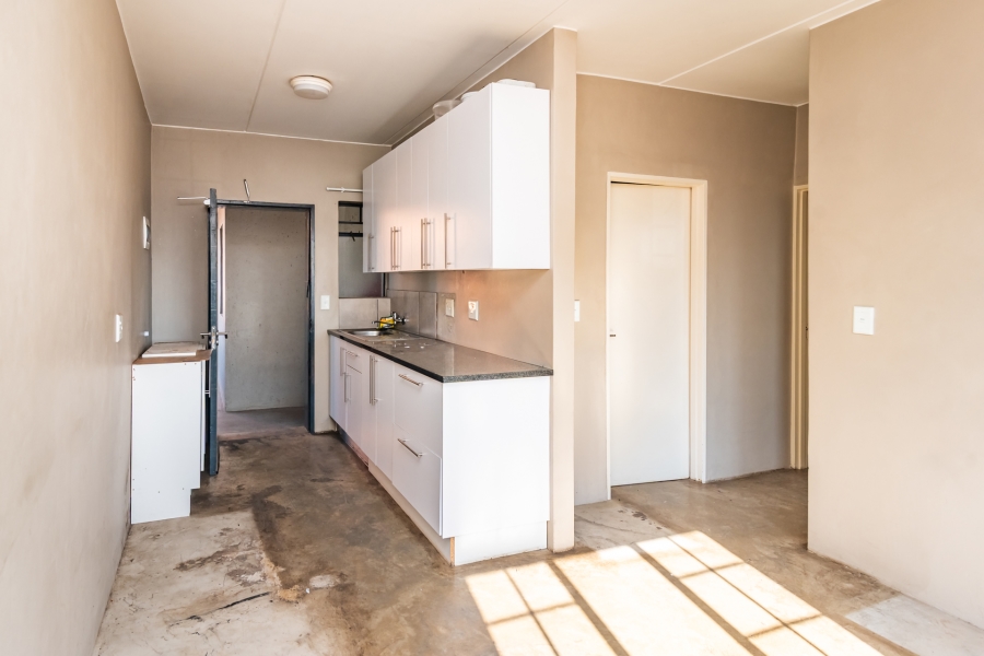 2 Bedroom Property for Sale in Fleurhof Gauteng