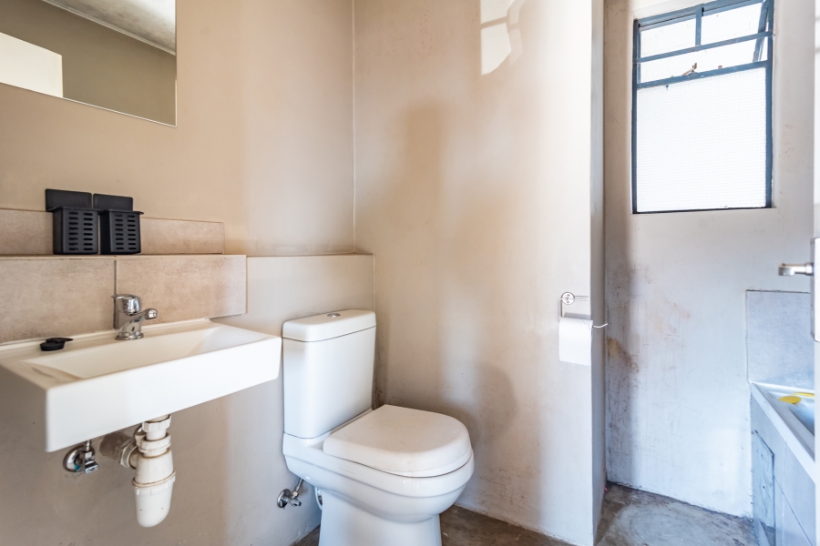 2 Bedroom Property for Sale in Fleurhof Gauteng