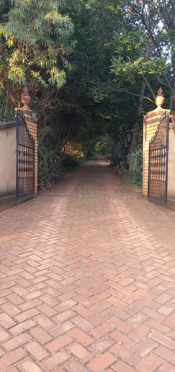 4 Bedroom Property for Sale in Shere Gauteng