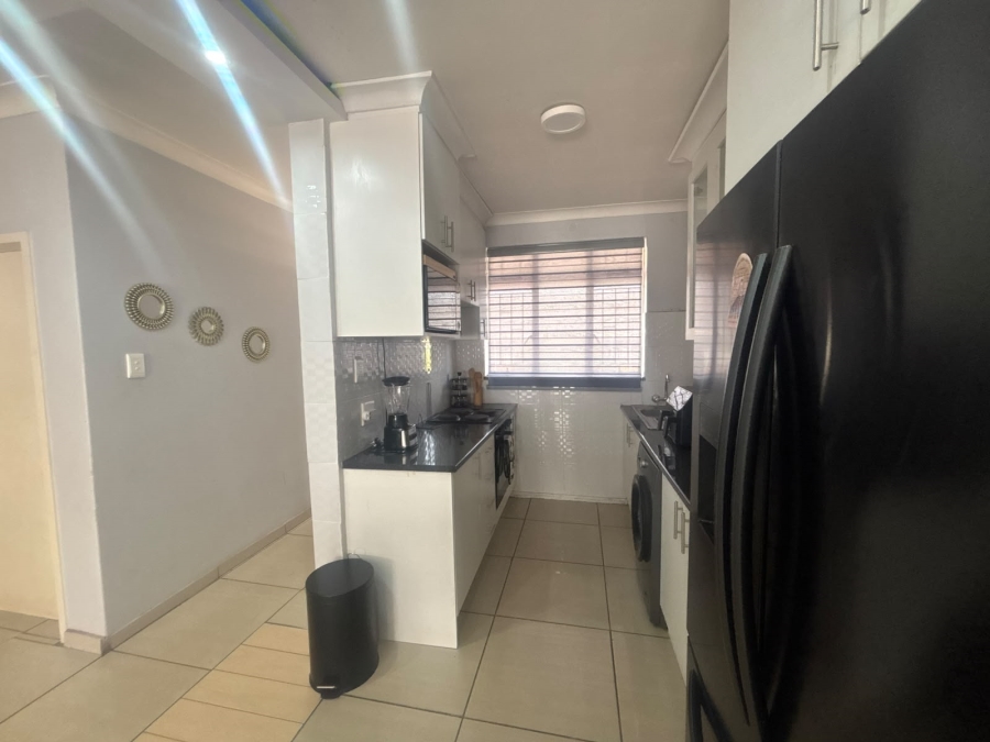 2 Bedroom Property for Sale in Vanderbijlpark Cw 6 Gauteng