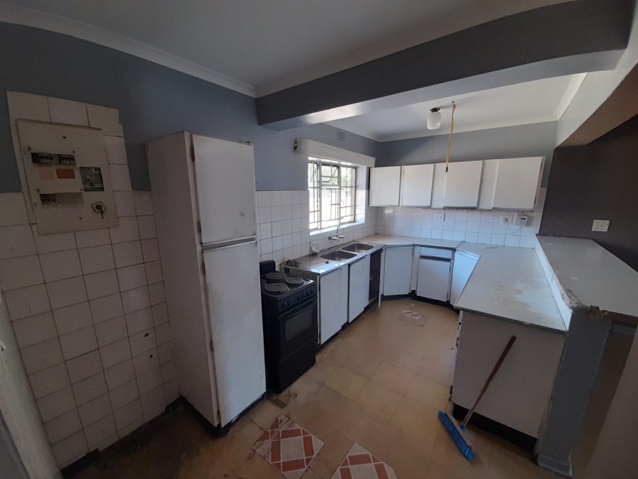 2 Bedroom Property for Sale in Vanderbijlpark CW 5 Gauteng