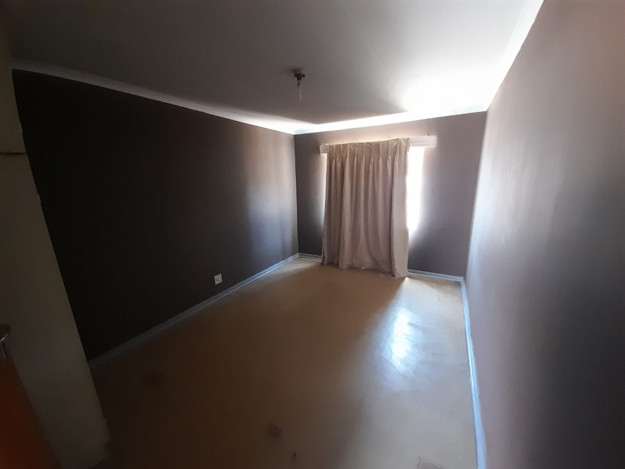 2 Bedroom Property for Sale in Vanderbijlpark CW 5 Gauteng