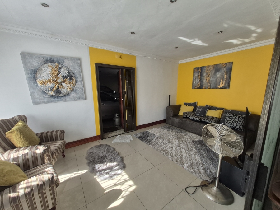 4 Bedroom Property for Sale in Brackendowns Gauteng