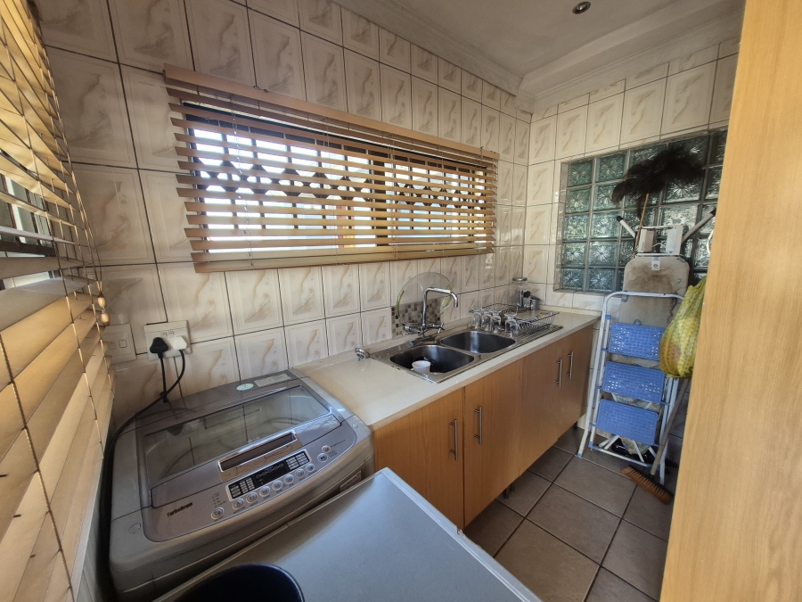 4 Bedroom Property for Sale in Brackendowns Gauteng