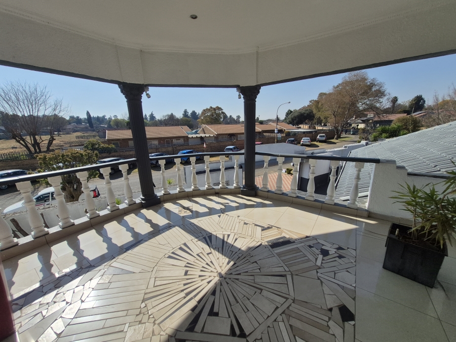 4 Bedroom Property for Sale in Brackendowns Gauteng
