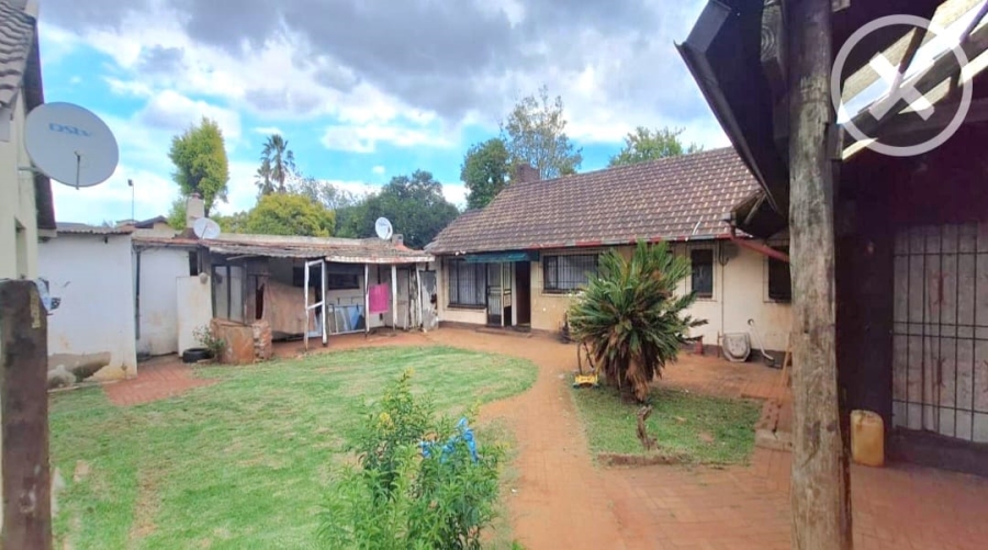 2 Bedroom Property for Sale in Rondebult Gauteng