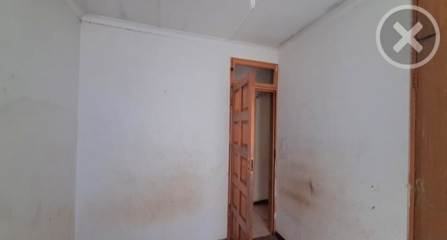 2 Bedroom Property for Sale in Rondebult Gauteng