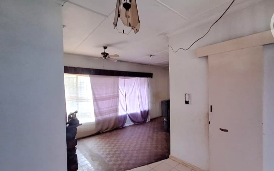 2 Bedroom Property for Sale in Rondebult Gauteng