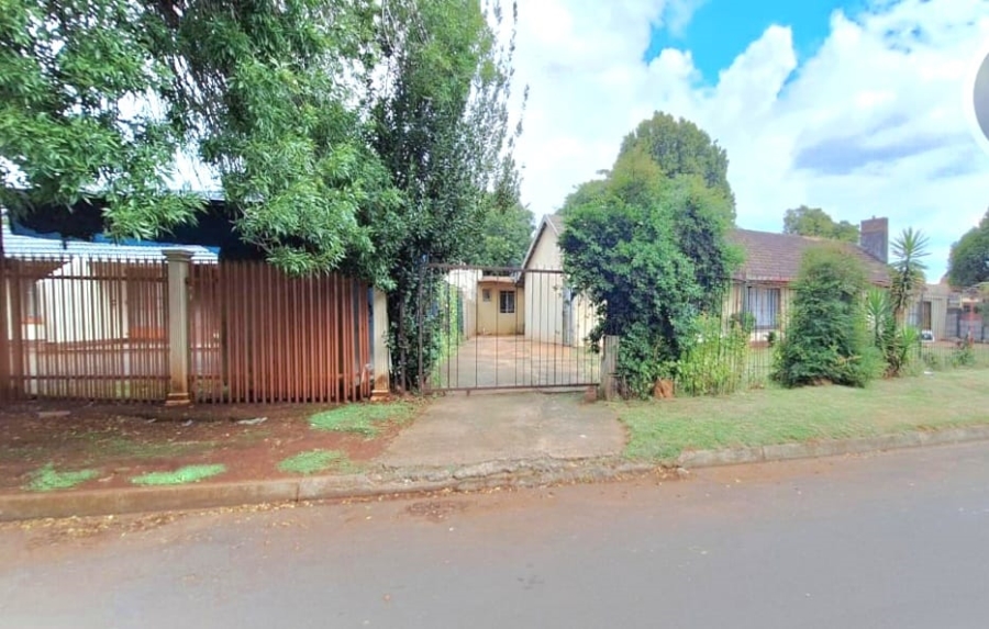 2 Bedroom Property for Sale in Rondebult Gauteng