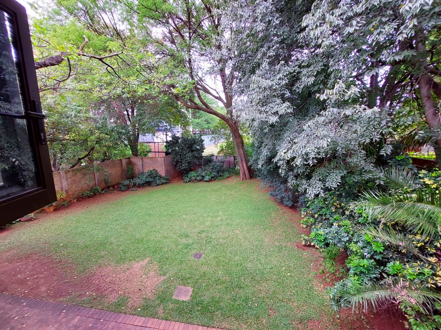 5 Bedroom Property for Sale in Lukasrand Gauteng