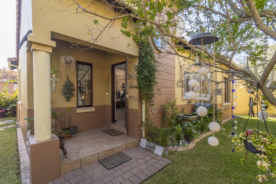 2 Bedroom Property for Sale in Sunninghill Gauteng