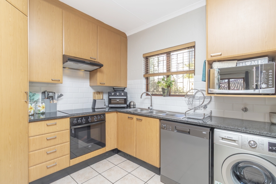2 Bedroom Property for Sale in Sunninghill Gauteng