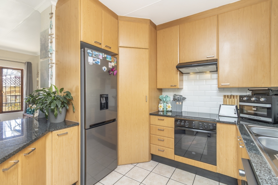 2 Bedroom Property for Sale in Sunninghill Gauteng