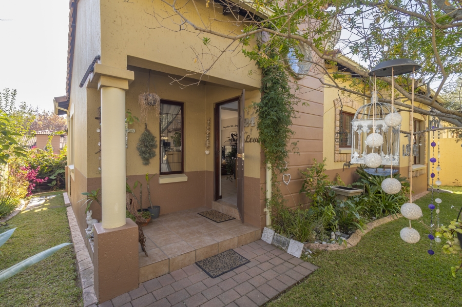 2 Bedroom Property for Sale in Sunninghill Gauteng