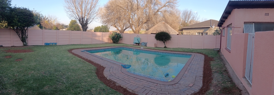 3 Bedroom Property for Sale in Brakpan Central Gauteng