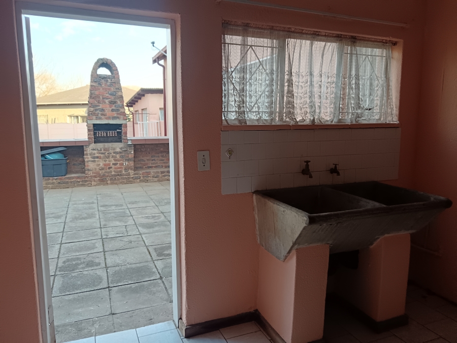 3 Bedroom Property for Sale in Brakpan Central Gauteng