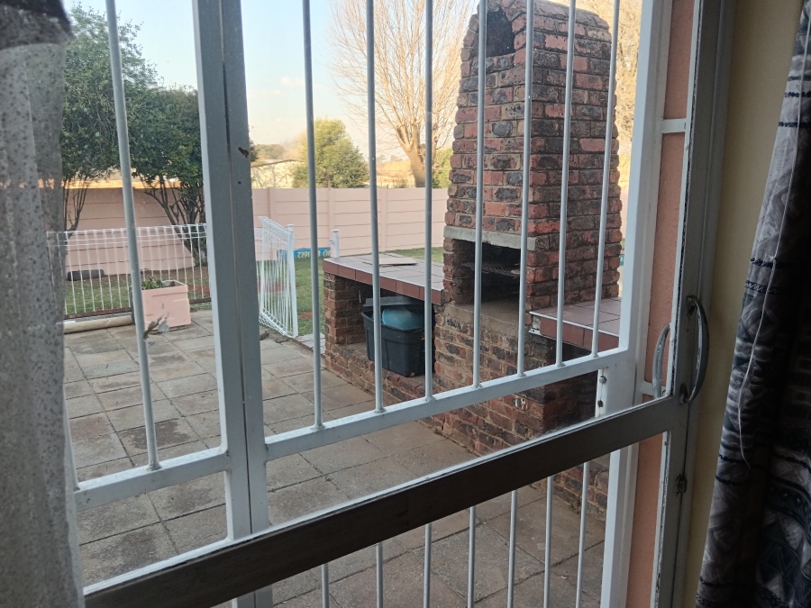 3 Bedroom Property for Sale in Brakpan Central Gauteng