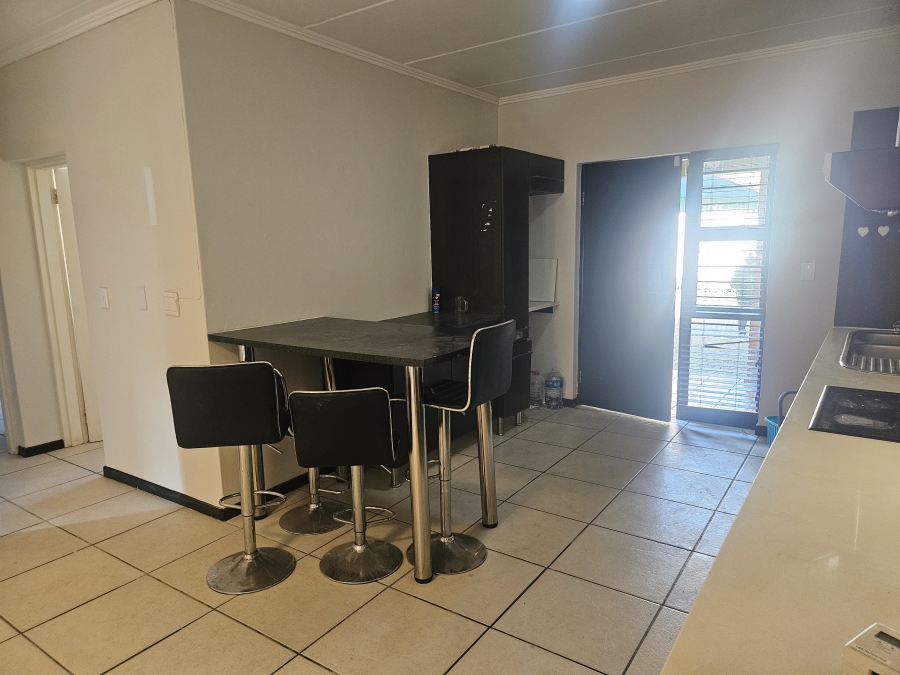 2 Bedroom Property for Sale in Douglasdale Gauteng