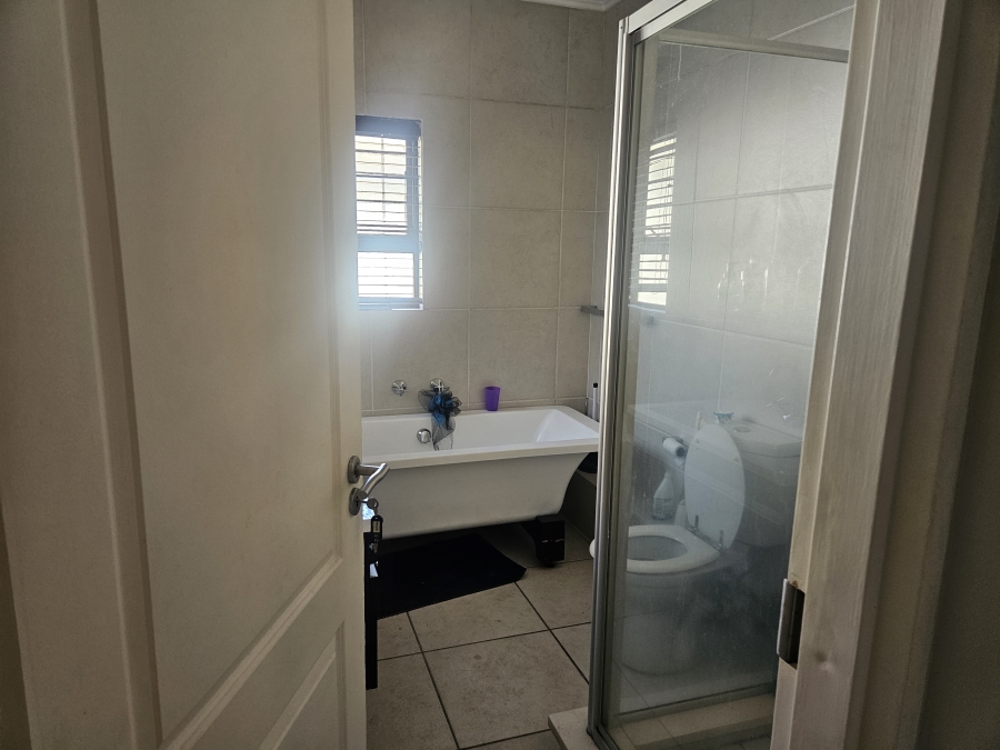 2 Bedroom Property for Sale in Douglasdale Gauteng
