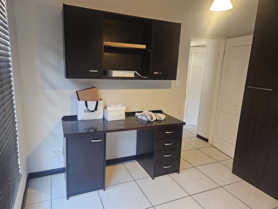 2 Bedroom Property for Sale in Douglasdale Gauteng