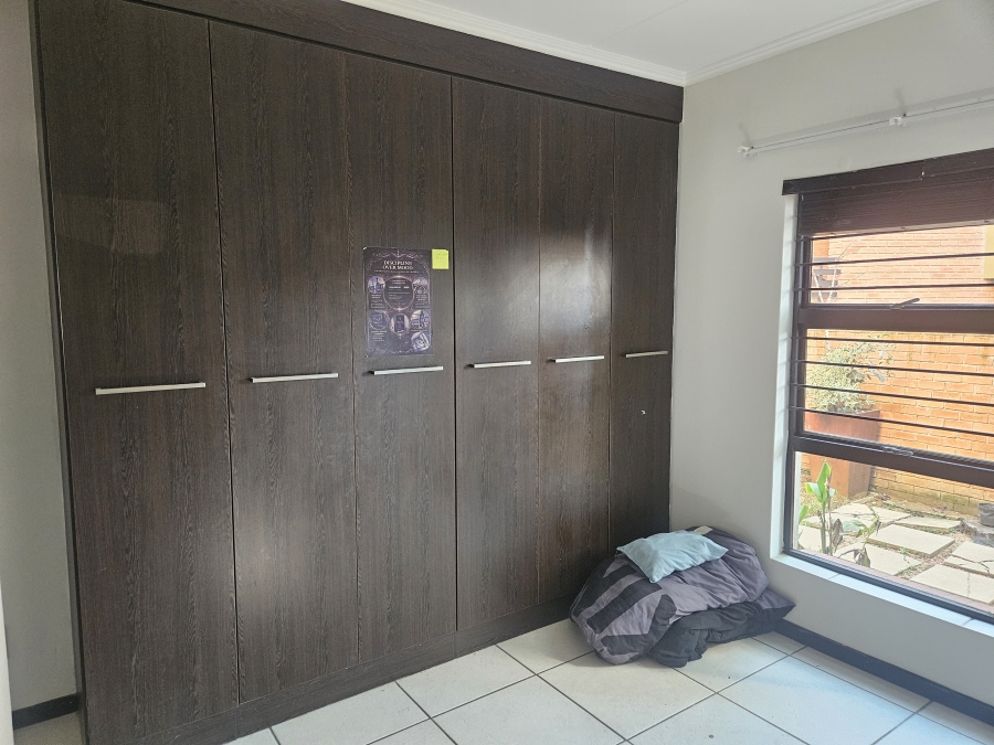 2 Bedroom Property for Sale in Douglasdale Gauteng