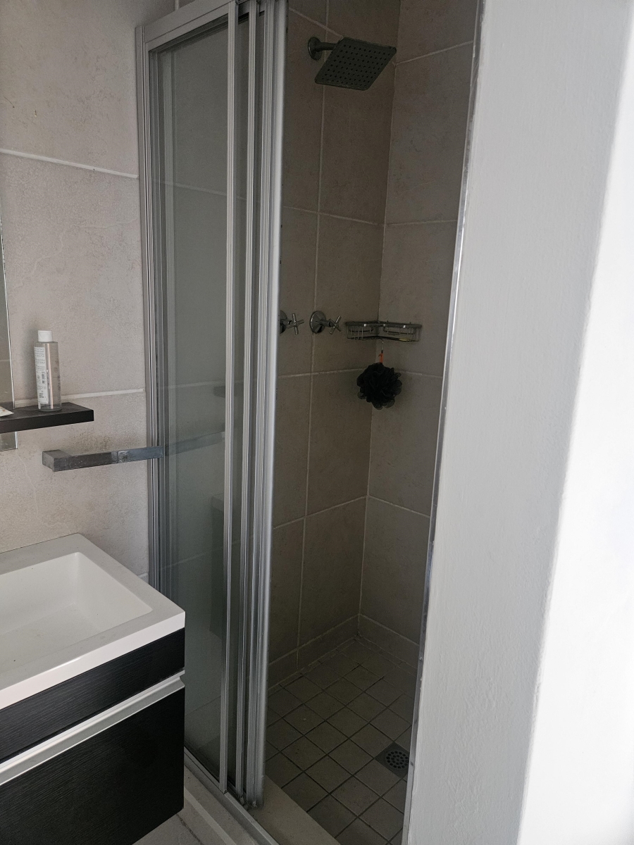 2 Bedroom Property for Sale in Douglasdale Gauteng