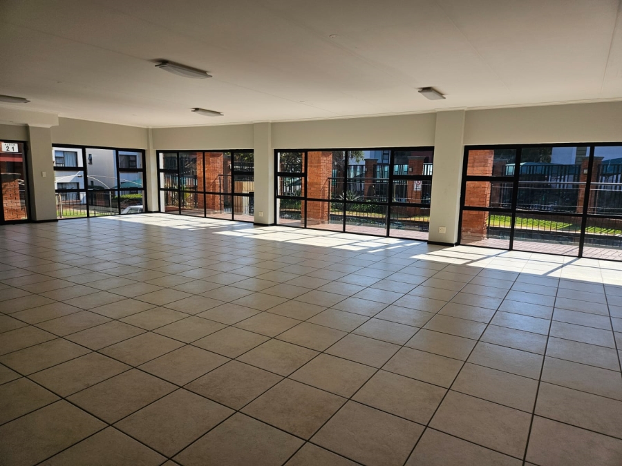 2 Bedroom Property for Sale in Douglasdale Gauteng