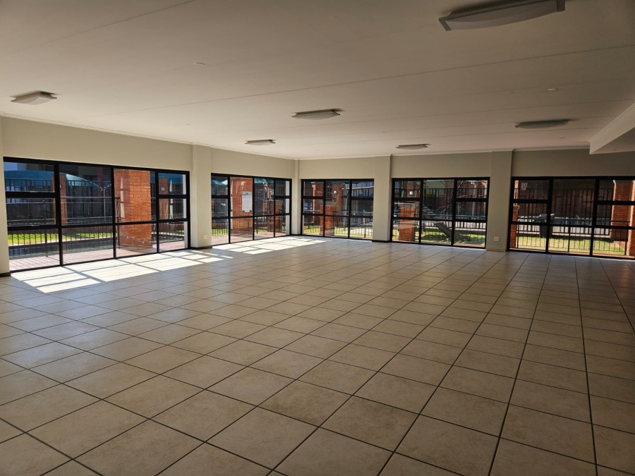 2 Bedroom Property for Sale in Douglasdale Gauteng