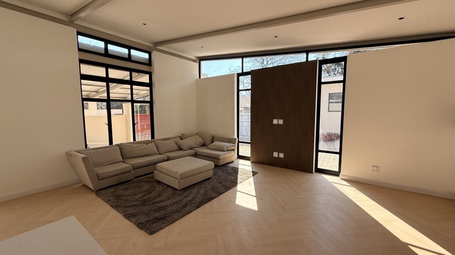 To Let 3 Bedroom Property for Rent in Bryanston Gauteng
