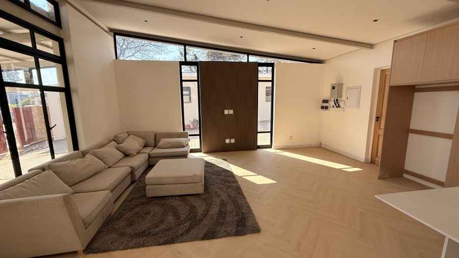 To Let 3 Bedroom Property for Rent in Bryanston Gauteng