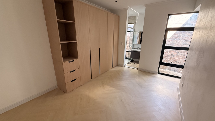 To Let 3 Bedroom Property for Rent in Bryanston Gauteng