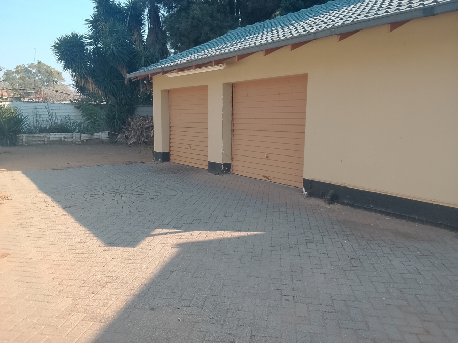 3 Bedroom Property for Sale in Gezina Gauteng