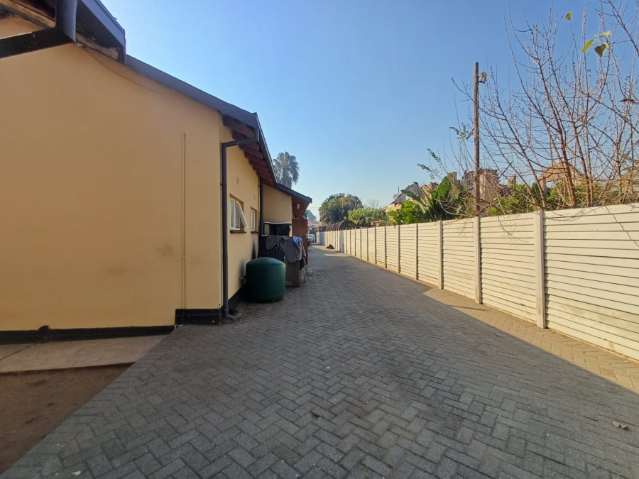 3 Bedroom Property for Sale in Gezina Gauteng