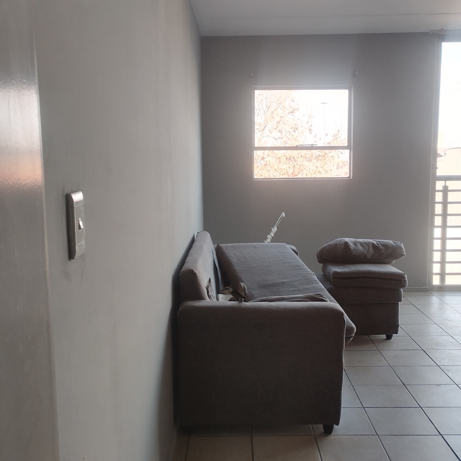 To Let 1 Bedroom Property for Rent in Braamfontein Werf Gauteng