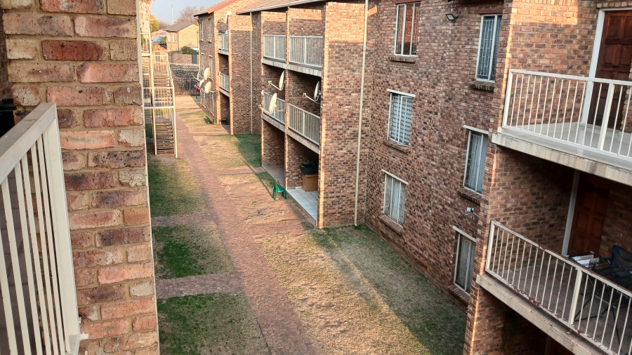 2 Bedroom Property for Sale in Elspark Gauteng