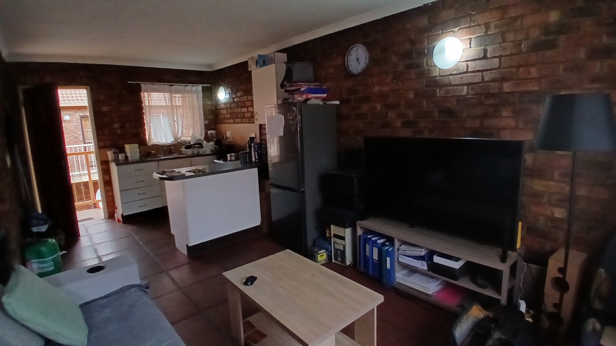 2 Bedroom Property for Sale in Elspark Gauteng