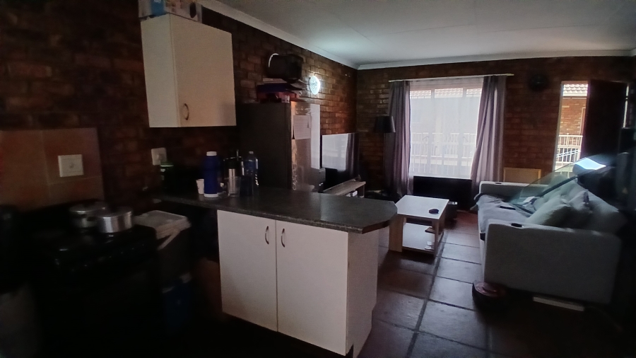 2 Bedroom Property for Sale in Elspark Gauteng