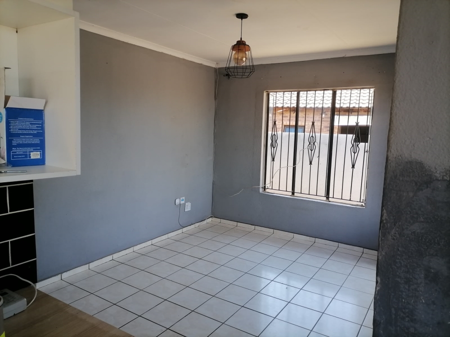 To Let 2 Bedroom Property for Rent in Naturena Gauteng