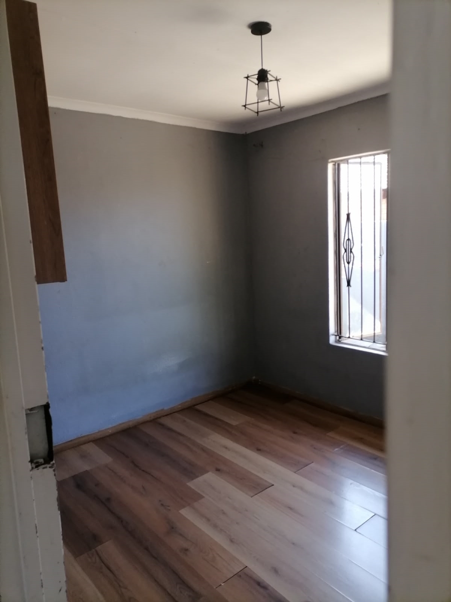 To Let 2 Bedroom Property for Rent in Naturena Gauteng
