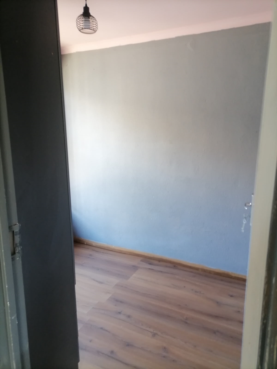 To Let 2 Bedroom Property for Rent in Naturena Gauteng