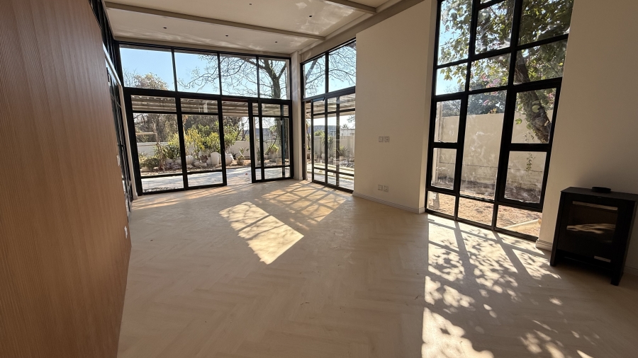 To Let 2 Bedroom Property for Rent in Bryanston Gauteng