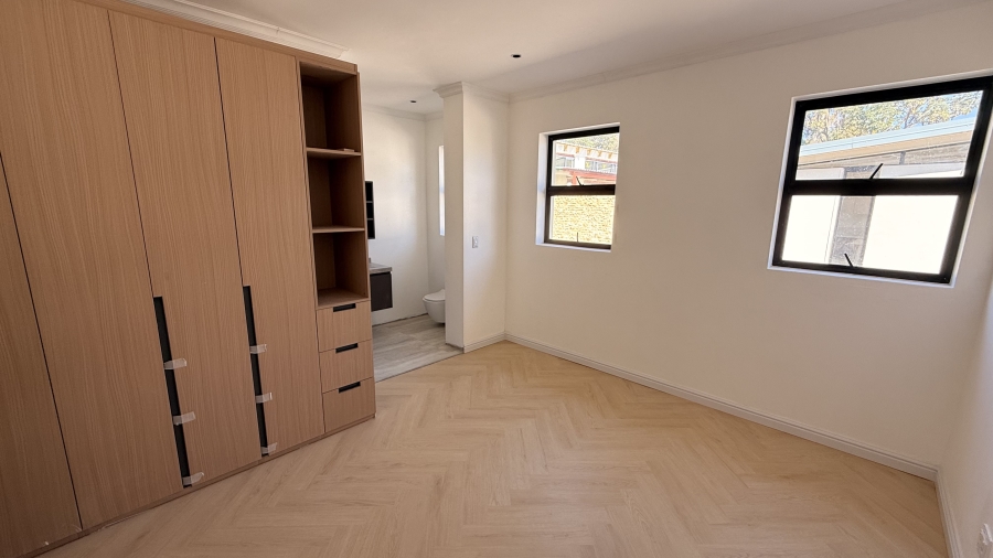 To Let 2 Bedroom Property for Rent in Bryanston Gauteng