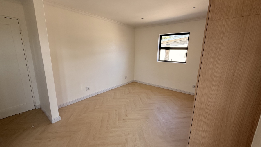 To Let 2 Bedroom Property for Rent in Bryanston Gauteng