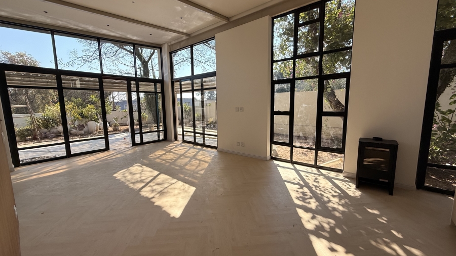 To Let 2 Bedroom Property for Rent in Bryanston Gauteng